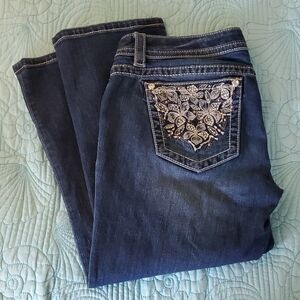 Miss Me Embellished Sinature Capri Jeans